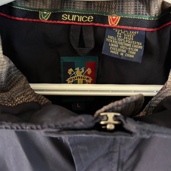 Men's Sunice Light Weight Full Zipper Jacket with underarm zippers - Picture 4 of 4